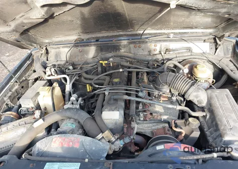 1999 Jeep Cherokee Classic/Sport from USA, damaged, VIN 1J4FF68S1XL599334